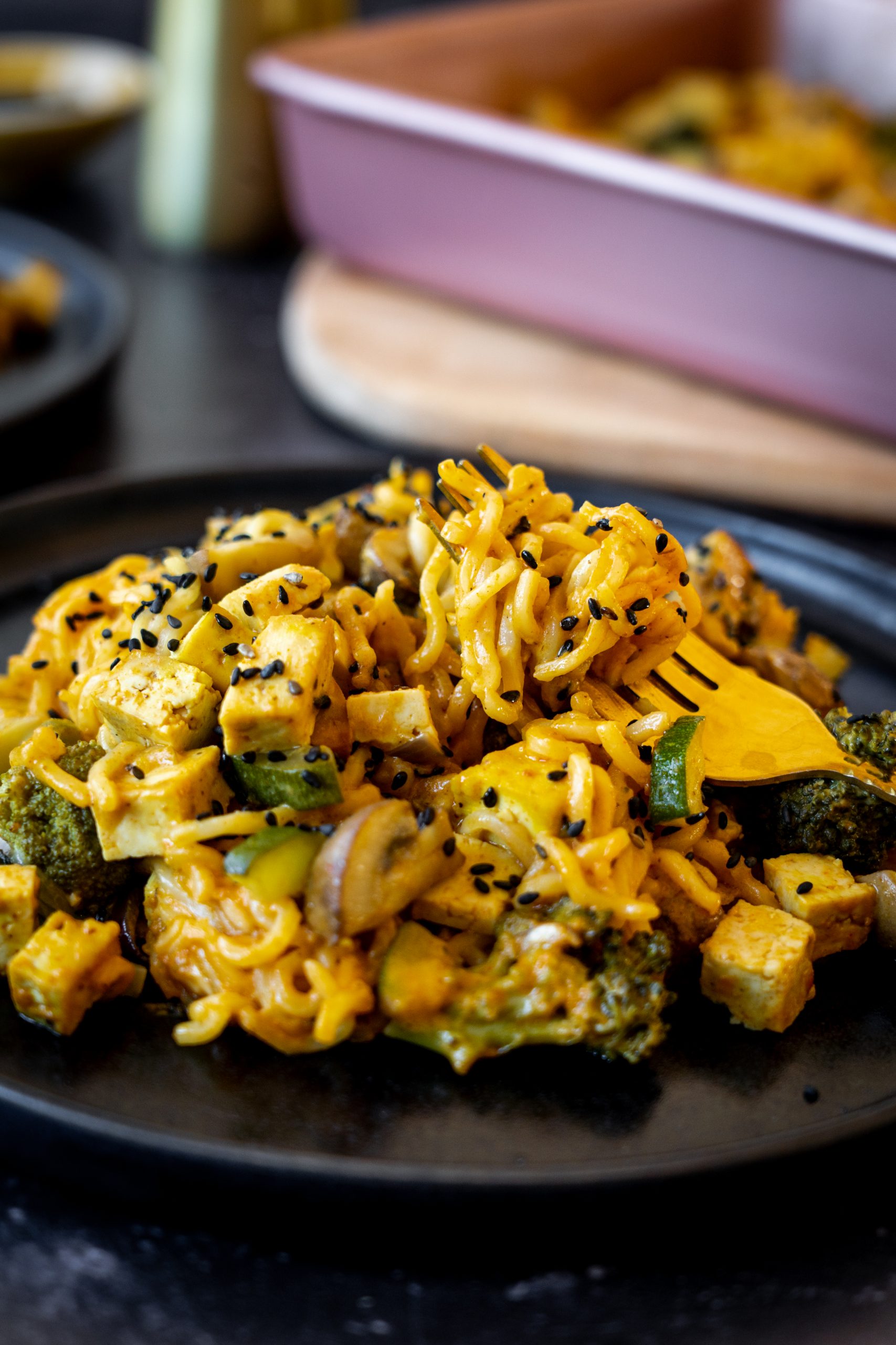 Schnelle Asia One Pot Nudeln mit Erdnusssauce Schnelle Asia One Pot Nudeln mit Erdnusssauce